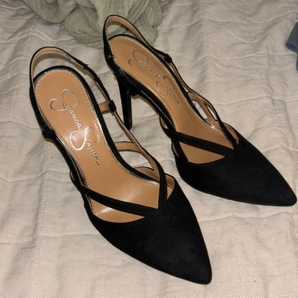 Black heels - Picture 2 of 8